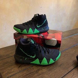 Kyrie 5 Halloween addition